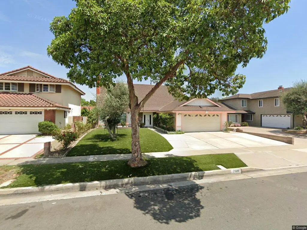 Single Family in Santa Ana, CA